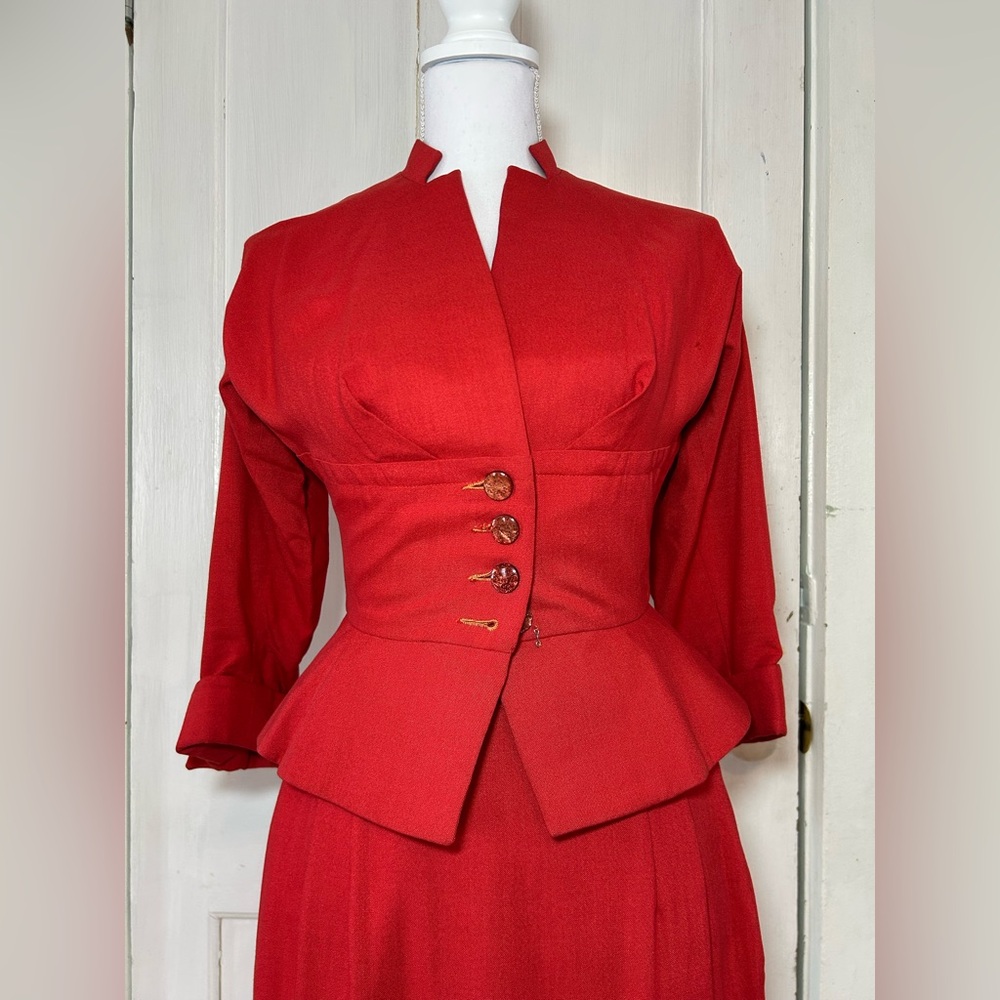 Women’s Vintage 1940’s Paradise Toronto Bittersweet Suit size Small - Picture 2 of 16